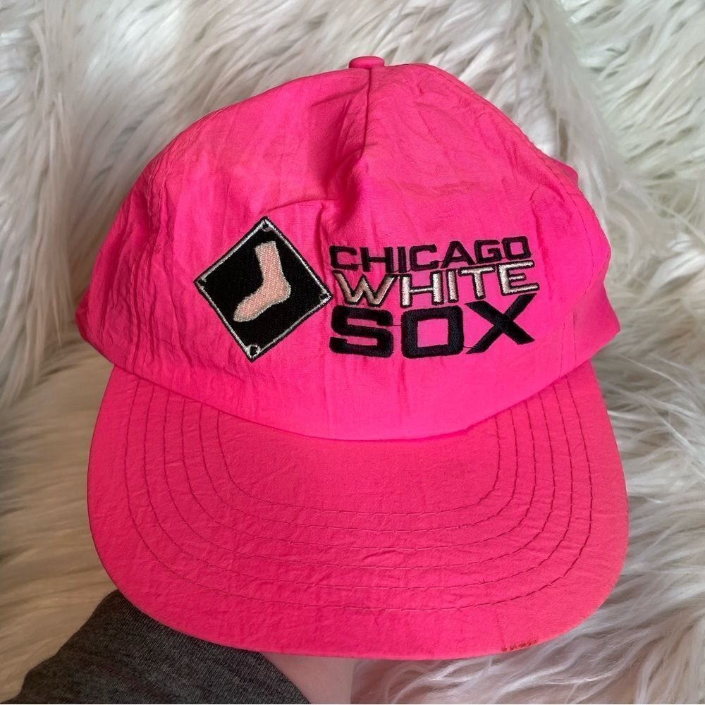 Vintage 90s MLB Chicago White Sox Nylon Snapback‎ Hat Cap Logo Neon Pink